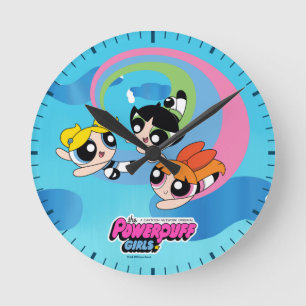 Horloge Ronde Les filles puissantes volent dans le ciel