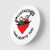 Horloge Ronde Les moustaches ont aussi des coeurs (Angle)