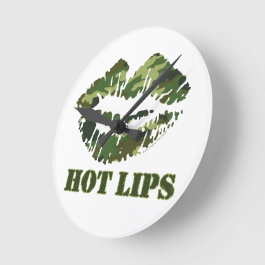 Horloge Ronde Lèvres chaudes MASH (Angle)