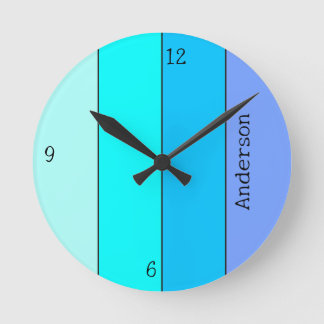 Horloge Ronde Lignes de couleur bleu néon avec nom