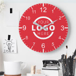 Horloge Ronde Logo de Custom Company<br><div class="desc">Add your custom corporate logo to create a wall clock. Makes a great promotional giveaway or corporate gift for customers,  vendor,  employees or other special people. choose from different clock shapes and sizes. No minimum quantity,  no setup fees.</div>