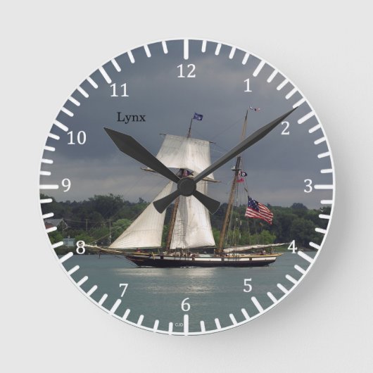 Horloge Ronde Lynx clock (Recto)