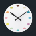 Horloge Ronde Macarons arc-en-ciel<br><div class="desc">Cookies macarons français dans beaucoup de couleurs différentes.</div>