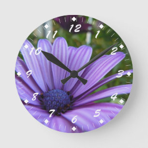Horloge Ronde Marguerite pourpre douce