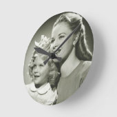 Horloge Ronde Mère et fille (Angle)