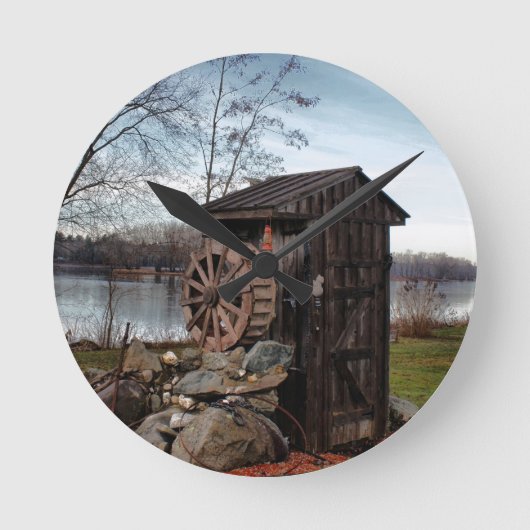 Horloge Ronde Milling about the old outhouse (Recto)