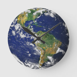 Horloge Ronde Monde bleu de Marble_whole dans des vos mains