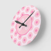 Horloge Ronde Monogram de Pink Circle Dots (Angle)