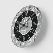 Horloge Ronde Monogramme de bois gris rustique chiffres romains (Angle)