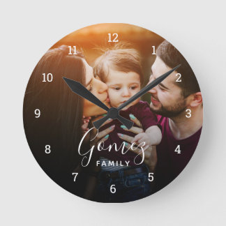 Horloge Ronde Monogramme de superposition de photo de famille pe