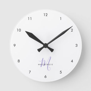 Horloge Ronde Monogramme élégant moderne blanc lavande écriture