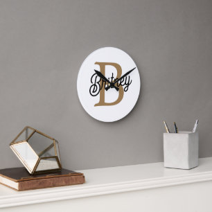 Horloge Ronde Monogramme moderne élégant Nom Black Gold Script