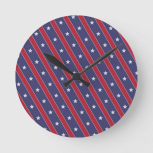Horloge Ronde Motif à bandes bleues rouges et étoiles