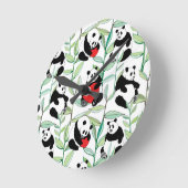 Horloge Ronde motif aux charmants pandas au coeur (Angle)