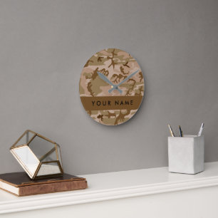 Horloge Ronde Motif de camouflage du désert, Votre nom, Personna