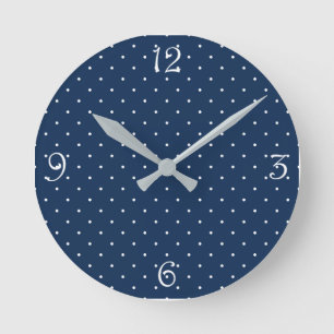 Horloge Ronde motif de pois blanc minuscule élégant de bleu