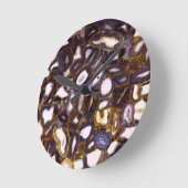 Horloge Ronde Motif en pierre blanche Brown violet (Angle)
