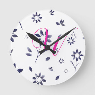 Horloge Ronde Motif floral de l'aquarelle bleu monogramme