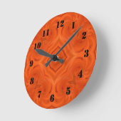 Horloge Ronde Motif moderne en bois orange (Angle)