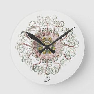 Horloge Ronde Nature nautique Whimsical Sea Life Monogramme mari