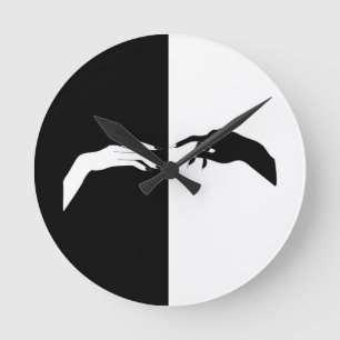 Horloge Ronde Noir et Blanc Mains Moderne Art