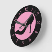 Horloge Ronde Noire Et Rose Haut Talon Chaussure R (Angle)