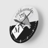 Horloge Ronde Nom du monogramme gris de Chouette noire et blanch (Angle)