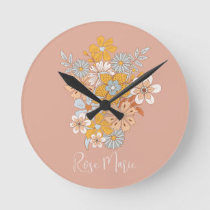 Horloge Ronde Nom personnalisé Floral Boho Nursery