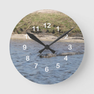 Horloge Ronde Nombres de l'alligator américain dans l'eau des ma