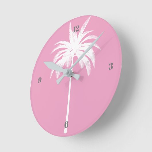 Horloge Ronde Palmier rose Tropical Élégant Moderne (Angle)