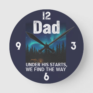 Horloge Ronde Papa Camping sous les Aurores Boréales Personnalis