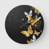 Papillons blancs et dorés