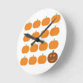 Horloge Ronde Patch Citrouille d'Halloween mignon (Angle)