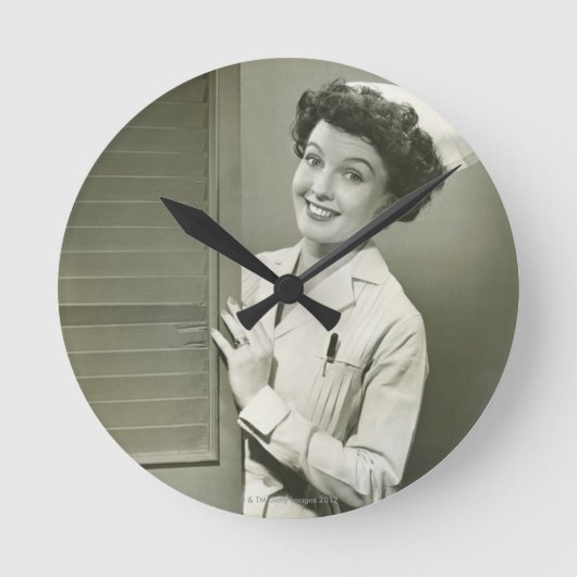 Horloge Ronde Peeping Nurse (Recto)