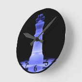 Horloge Ronde Pièce d'échecs rougeoyante bleue du Roi (Angle)