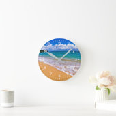 Horloge Ronde Plage vide et eaux bleues (Maison)
