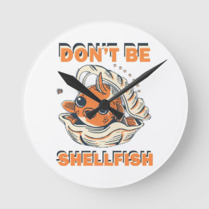 Horloge Ronde Poisson hilarant dans un Art de Coquillage