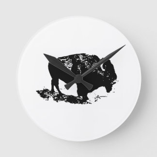 Horloge Ronde Pop Art Black White Buffalo Bison Silhouette