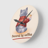 Horloge Ronde "Powered by Coffee" Cat Holding A Cup of Coffee (Angle)