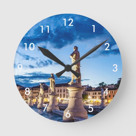 Horloge Ronde Rangée de statues illuminées à Padova (Recto)