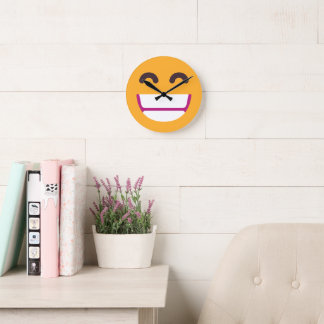 Horloge Ronde Rayonnement Visage Souriant Yeux mignons Couleurs 