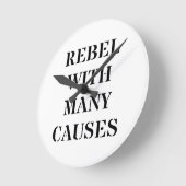 Horloge Ronde Rebel avec de nombreuses causes (Angle)