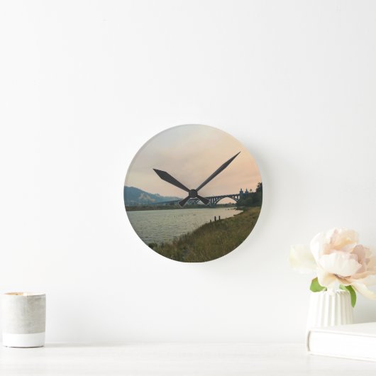 Horloge Ronde Rivière Rogue, OU (Maison)