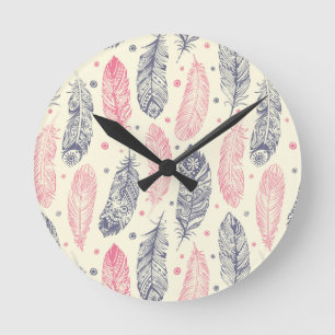 Horloge Ronde Rose et motif ethnique pourpre de plume