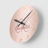 Horloge Ronde Rose gold monogram, nom script élégant (Angle)