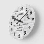 Horloge Ronde Rustique Maison en bois blanc Famille de devis (Angle)