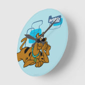 Horloge Ronde Scooby-Doo Carré Rétro Couché (Angle)