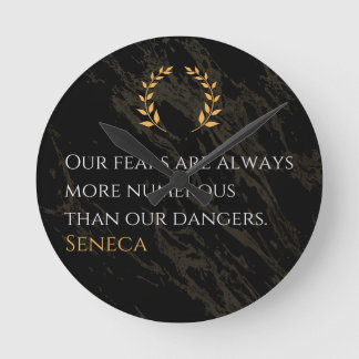 Horloge Ronde Seneca's Insight : Les peurs comparées aux dangers