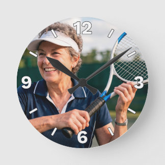 Horloge Ronde Senior Woman Tennis Player Sports Decor