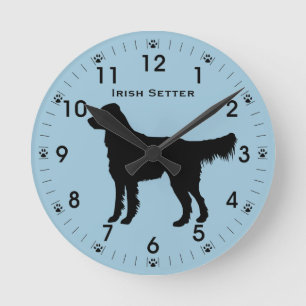 Horloge Ronde Silhouette de chien Setter Irlandais Personnalisée